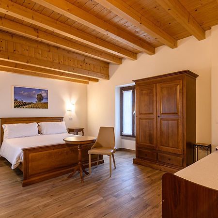 Il Glicine B&B Ristorante Cazzago San Martino Bagian luar foto