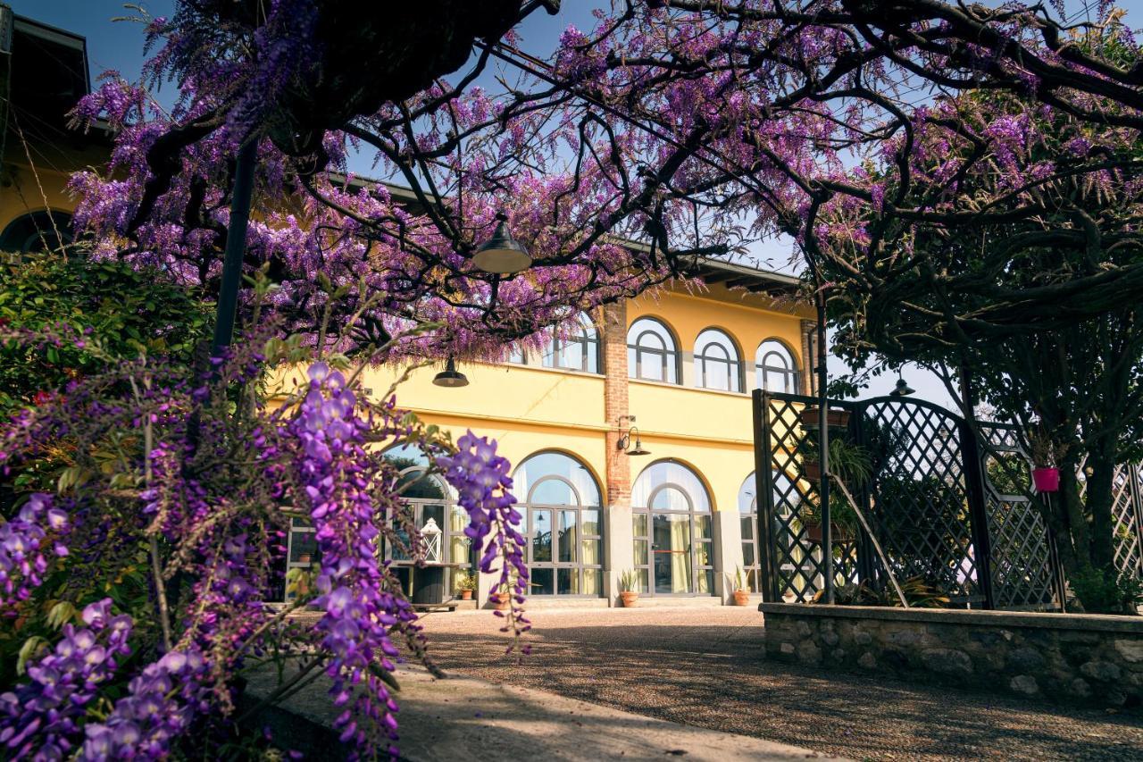Il Glicine B&B Ristorante Cazzago San Martino Bagian luar foto