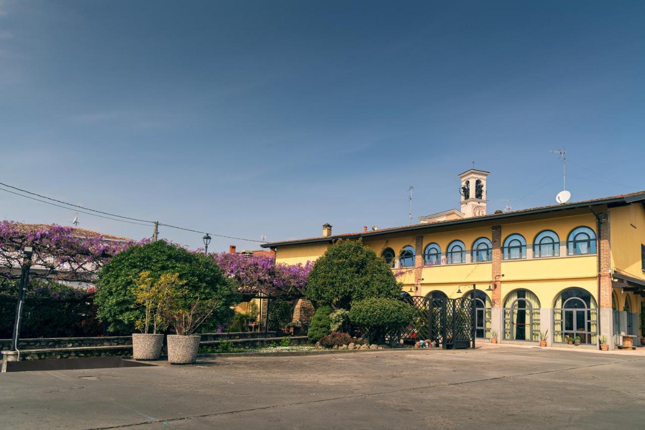 Il Glicine B&B Ristorante Cazzago San Martino Bagian luar foto