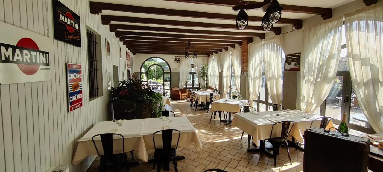 Il Glicine B&B Ristorante Cazzago San Martino Bagian luar foto