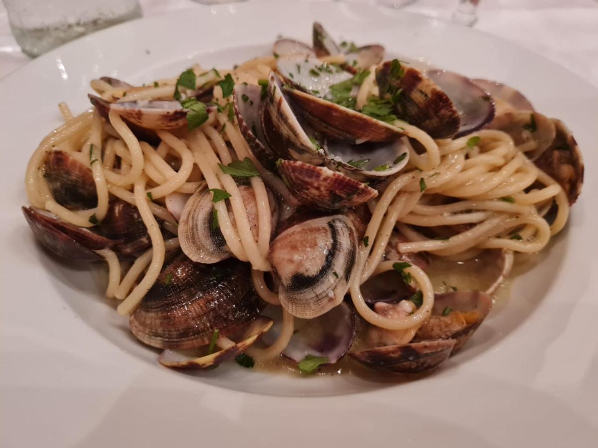 Il Glicine B&B Ristorante Cazzago San Martino Bagian luar foto