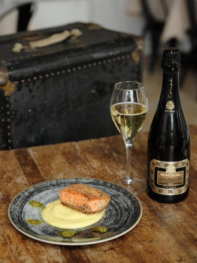 Il Glicine B&B Ristorante Cazzago San Martino Bagian luar foto