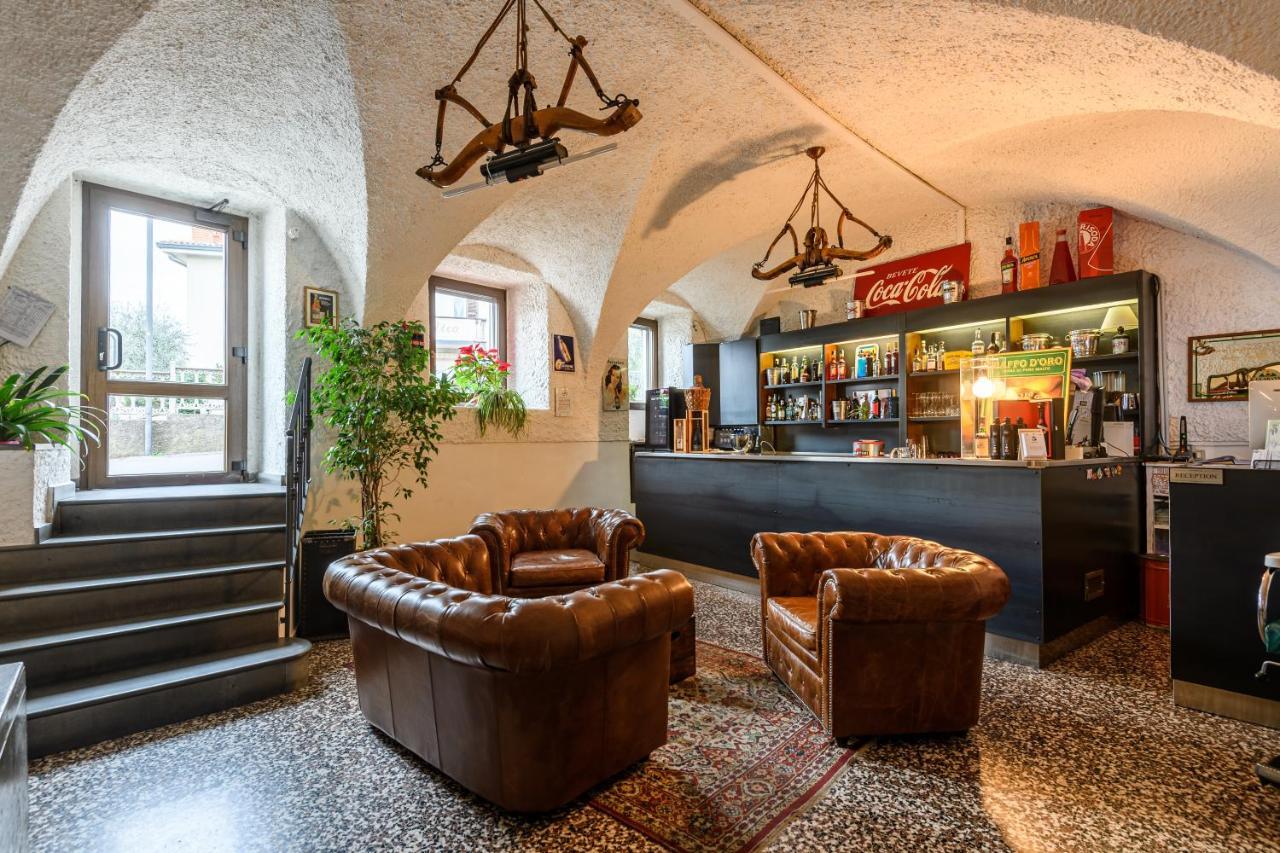 Il Glicine B&B Ristorante Cazzago San Martino Bagian luar foto